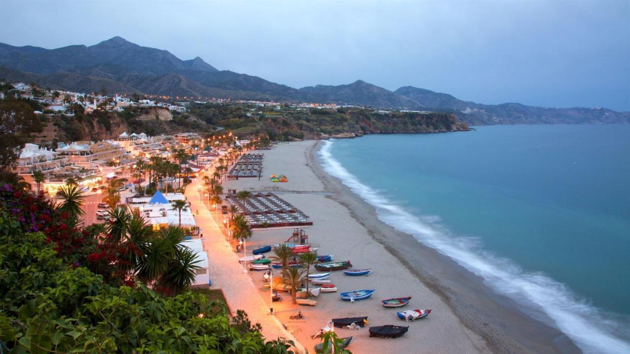Reformado Con Vistas Al Mar Apartment Nerja Luaran gambar